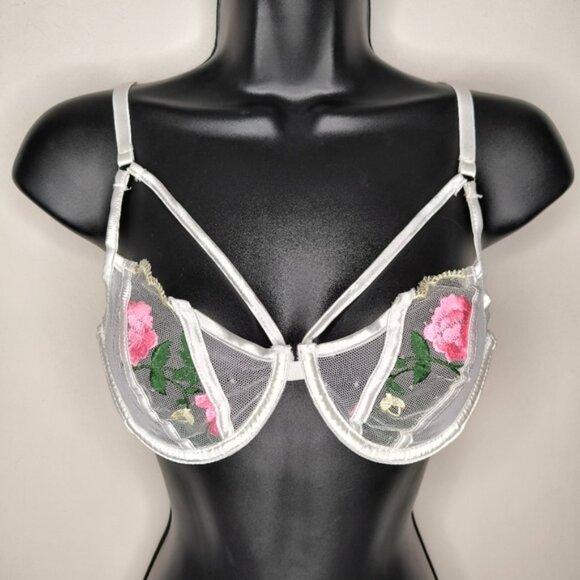 NWT Boutique Gorgeous Sexy Floral Embroidered Applique Mesh Lolita Bra S White - Picture 2 of 6